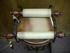 scroll2.jpg